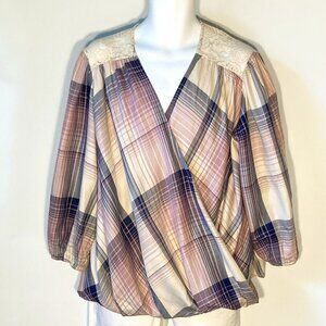 Cato SZ 22/24 NWT navy Ivory lavender plaid wrap style lace detailed top